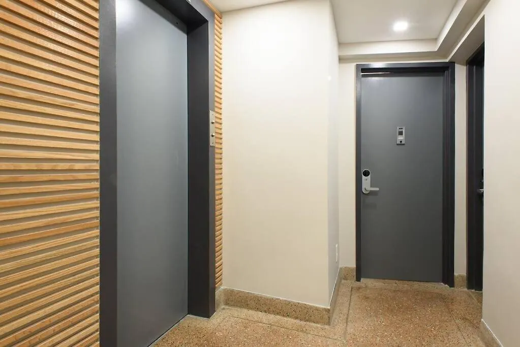 شقة 75-2D New 1Br Prime Ues W&D Balcony Elevator نيو يورك