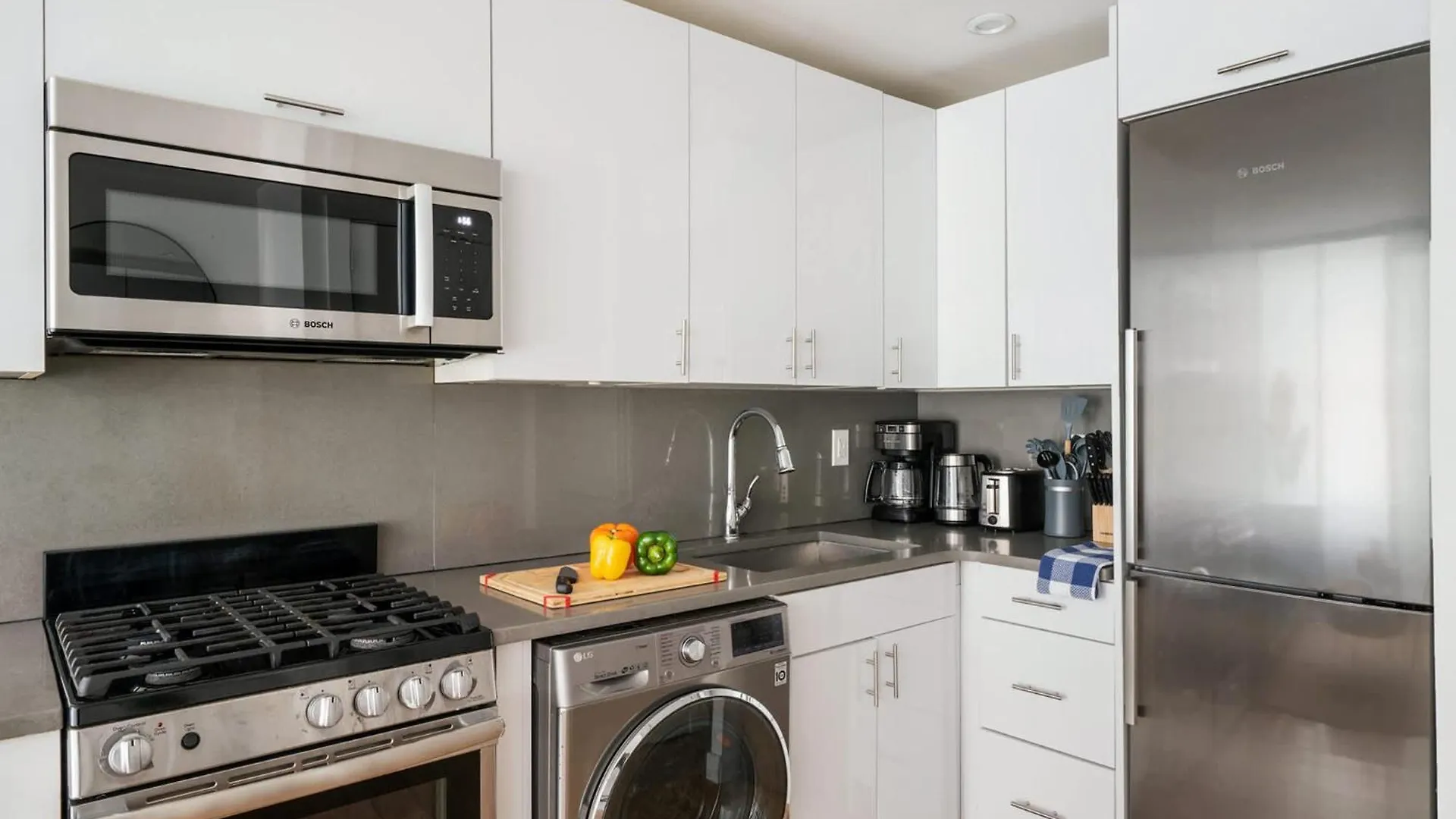 شقة 75-2D New 1Br Prime Ues W&D Balcony Elevator نيو يورك
